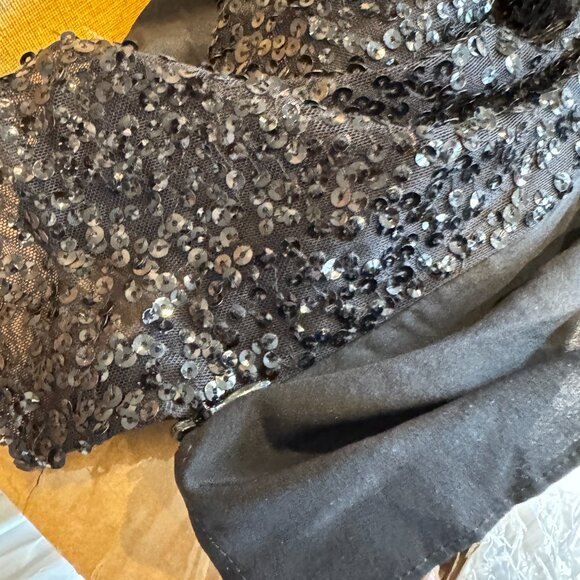 St John Sequin Short Sleeve Scoop Neck Top - Picture 12 of 15